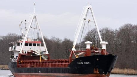 Un barco procedente de Israel que tenía previsto llegar hoy a España y descargar explosivos cambia su rumbo a Chipre