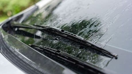 Drivers urged to clean windscreens or risk £1,000 fine