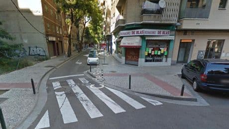 La Policía busca testigos del atropello de un peatón por un coche en el barrio de Las Delicias de Zaragoza