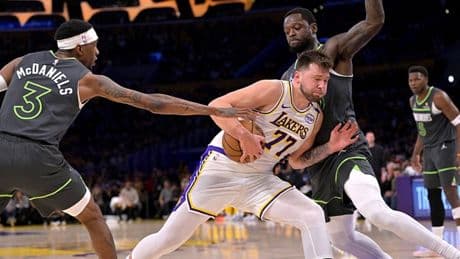 NBA play-off’larında Minnesota Timberwolves,  Los Angeles Lakers’ı yenerek seride 1-0 öne geçti!