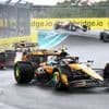 Norris mazzelt met safetycar en wint sprintrace Miami, tijdstraf Verstappen
