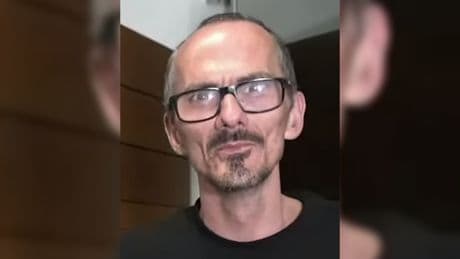 «J’ai l’impression d’être séquestré» : les derniers messages de Jean Pormanove à sa mère avant sa mort