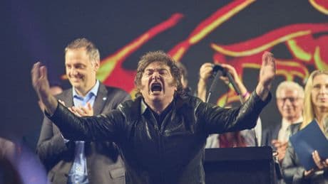 Milei vuelve a hacer historia: los argentinos &quot;dejarán de ser tratados como delincuentes&quot; ante Hacienda