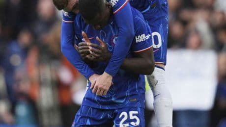 Chelsea, evinde Liverpool'u devirdi!