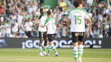 El Racing responde con épica al Mirandés (3-3)