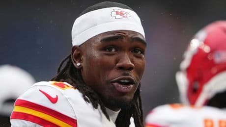 Nach Haftstrafe - NFL plant Mega-Strafe für Kelce-Kollegen!