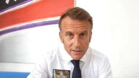 Macron y el Dragón Blanco de Ojos Azules: el presidente francés en el Mundial de Yu-Gi-Oh!