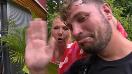 Trotz Evakuierung im "Fernsehgarten": ZDF-Mitarbeiter kämpft mit Regen