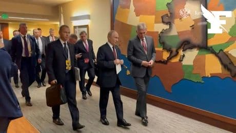 Poutine quitte la salle après le premier tour de pourparlers en Alaska