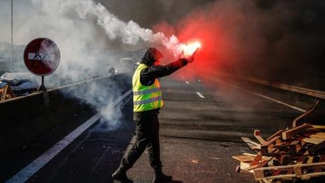 Le mouvement “Bloquons tout” : résurgence des “gilets jaunes” ou “fantasme” des réseaux sociaux ?