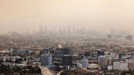 Le bilan humain des incendies de Los Angeles réévalué à la hausse