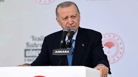 Erdoğan yine belediyelere yüklendi! 'Hiçbir açıklaması olamaz' dedi, vergileri işaret etti
