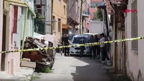 Yalnız yaşadığı evinde ölü bulundu