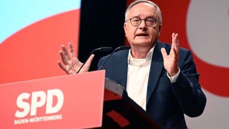 SPD-Chef nach Hakenkreuz-Skandal: Muss Weg zurück geben