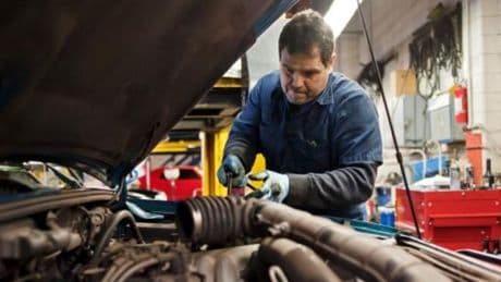 Un mecánico alerta sobre el error si tu coche no tiene potencia: "Parece mentira que una cosa tan pequeñita afecte tanto"