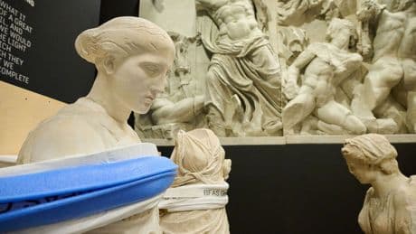 Berliner Museumsinsel: Pergamonmuseum: Erste Skulpturen der Antike kehren zurück