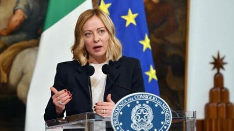 Nuovi poteri a Roma, potrà scrivere le leggi come una Regione: al Campidoglio più autonomia su materie come trasporti e turismo