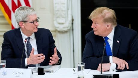 Trump arremete contra Apple por producir los iPhone en India: "Queremos que fabriques en EEUU"