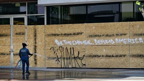 Lage in Los Angeles beruhigt sich - Ausgangssperre aufgehoben