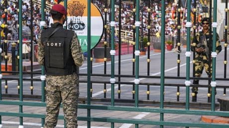 India fires three missiles across the frontier with Pakistan, Pakistani officials say