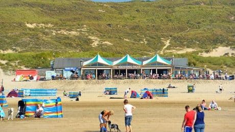 Trendy spot on stunning 3-mile beach is 'UK's best and only beach bar'