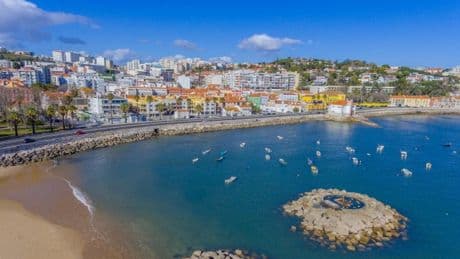 British sailor arrested ‘after throwing girlfriend who couldn’t swim into river’