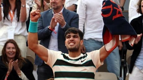 Carlos Alcaraz firma una remontada histórica ante Sinner en la final más larga