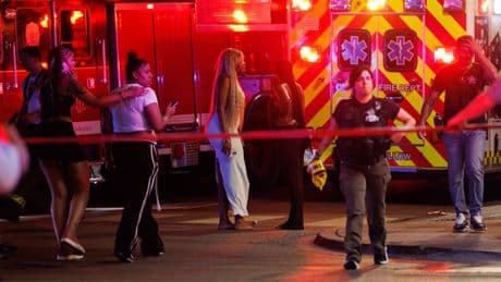 Chicago sufre una ola de tiroteos con siete fallecidos y Trump amenaza con enviar a la Guardia Nacional