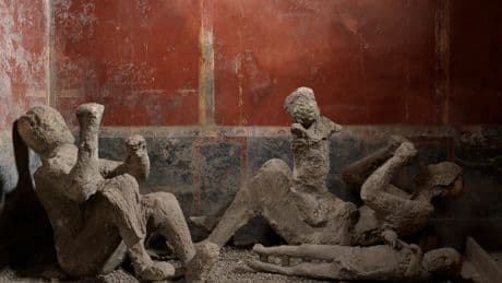 ¿Qué secretos se esconden bajo el suelo de Pompeya?