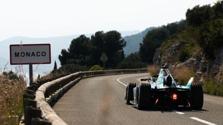 ¿Puede un Fórmula E 'fabricar' suficiente energía para dar una vuelta al circuito de Mónaco?
