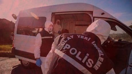 Feci ölüm! İş makinesi, sahilde güneşlenen kadını ezdi