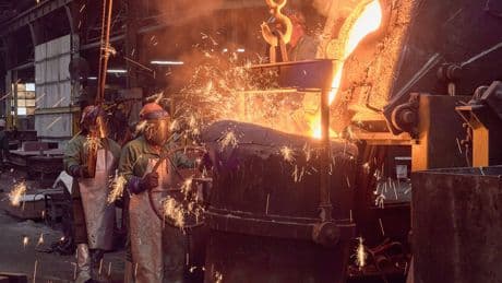 Y aura-t-il quelqu'un pour occuper les emplois en usine que Trump veut rapatrier en Amérique ?