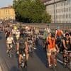 Raddemo in Halle gezielt angegriffen?: Sieben Menschen durch Schüsse mit Kunststoffmunition verletzt