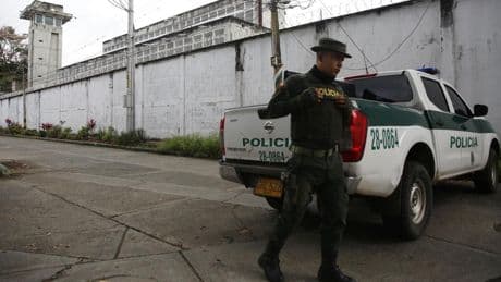 Capturan en Bogotá a un colombiano requerido en España por abusos sexuales a una menor