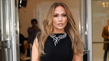 Qué son las mechas 'brunette expensive' que Jennifer López (56) elige para disimular las canas: "Quitan 10 años de golpe"