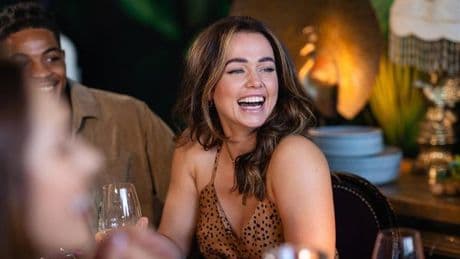 Handy teeth whitening gadget shoppers take on nights out that makes them 'so much whiter'