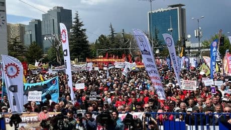 Ankara’da genç, dinamik, politik 1 Mayıs: Gençlik birleşeceği işçi hareketini arıyor