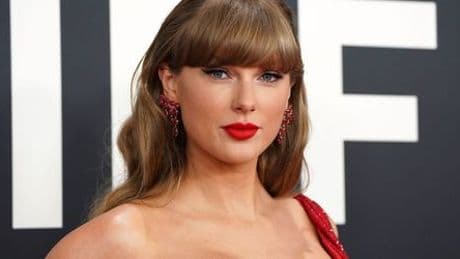Taylor Swift lässt Abrufzahlen des Kelce-Brüder-Podcasts in die Höhe schnellen