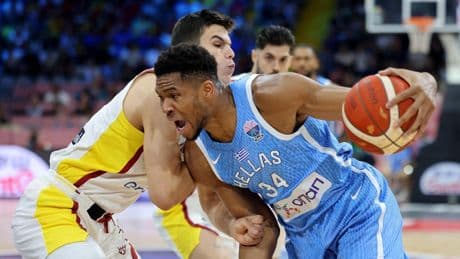 España se estrella contra Grecia y cierra la era Scariolo con su peor resultado histórico en un EuroBasket