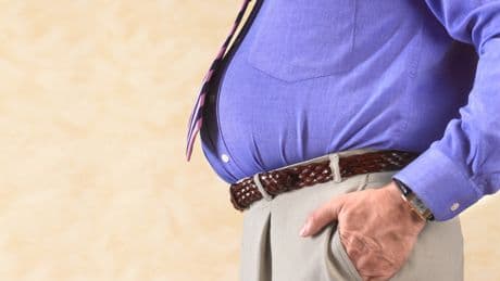 Ungesund: Dieser Alkohol bringt richtig viel Bauchfett