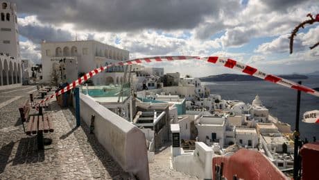 Los sismólogos ya lo advertían: Santorini vuelve a temblar con un terremoto de magnitud 6,1 y hay una razón muy clara