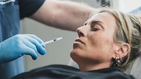 Politik will Behandlungen mit Botox und Hyaluron strenger regulieren