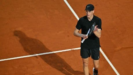 Tennis, Sinner travolge Ruud e vola in semifinale a Roma