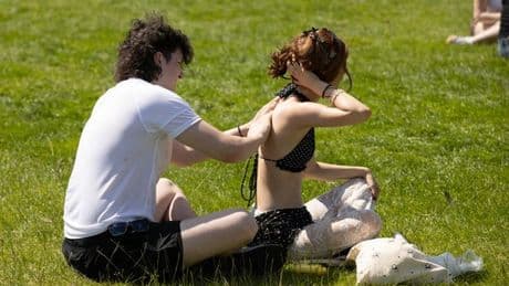 Scots bask in sunshine as warmest day in two years recorded on weather charts