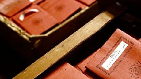 Gerichtshof in Argentinien: Dokumente mit Nazi-Propaganda in Champagnerkisten aufgetaucht