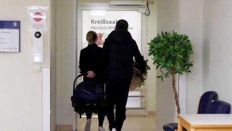 Schwangerschaft: Hebammen fordern Umdenken bei Geburtshilfe auf den Inseln