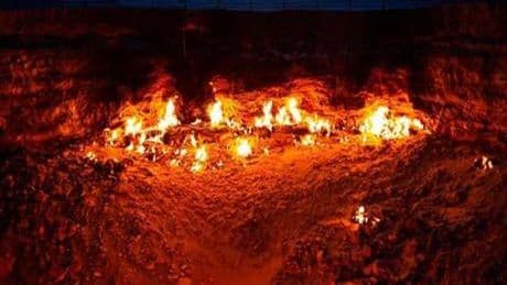 TÜRKMENİSTAN'DAKİ 'CEHENNEM KAPISI' ÖFKESİNİ KAYBEDİYOR!