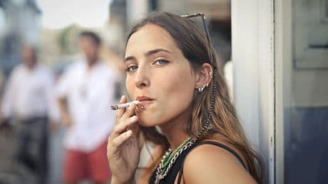 Mi Madrid ni Cataluña: esta es la comunidad autónoma de España donde más se fuma