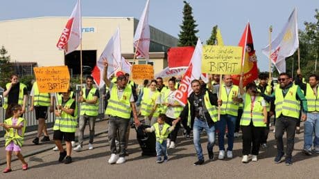 BİRTAT’ta mücadele patronların oyunlarına rağmen sürüyor: 'En güzel cevap grev'