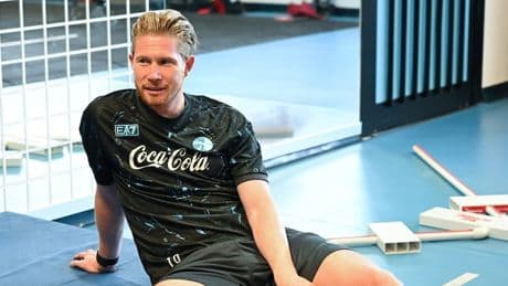 <p>De Bruyne, spunta il 10 in allenamento: i tifosi Napoli impazziscono</p>